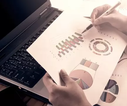 Quem nunca ouviu alguém dizer? Precisamos economizar!